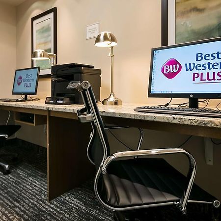 Best Western Plus Chestermere Hotel Eksteriør bilde