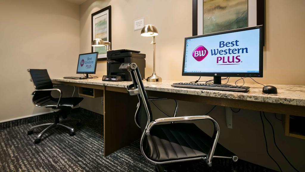 Best Western Plus Chestermere Hotel Eksteriør bilde